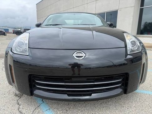 Used 2006 Nissan 350Z Touring RWD image 7