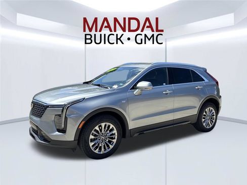 Used 2025 Cadillac XT4 Premium Luxury FWD image 1