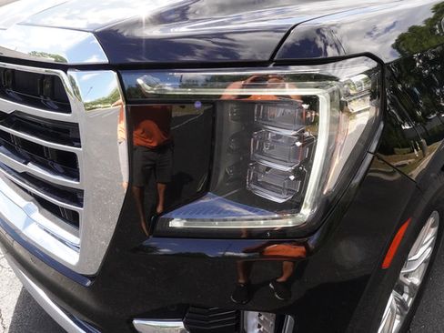 Used 2023 GMC Yukon SLT w/ SLT Premium Package AWD/4WD image 29