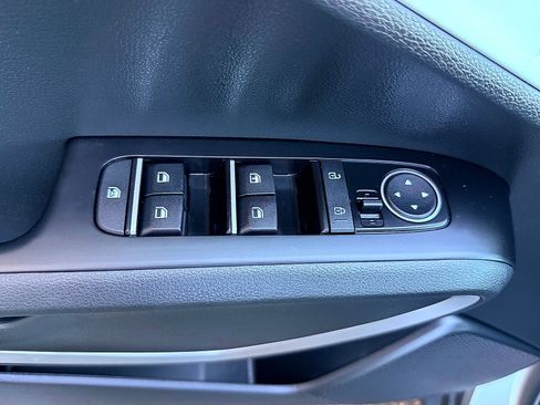 Used 2023 Kia Soul LX FWD image 21