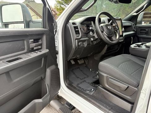 New 2026 RAM 3500 Tradesman AWD/4WD image 13