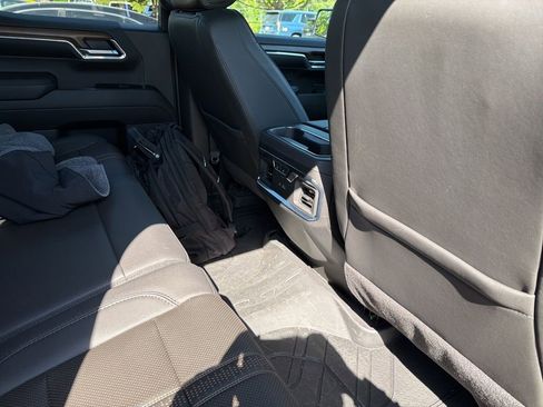 Used 2024 Chevrolet Silverado 1500 High Country w/ Technology Package image 34