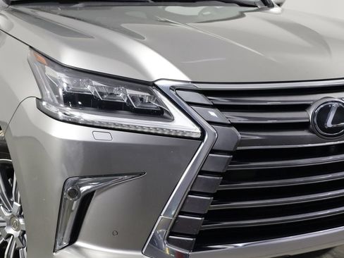 Used 2016 Lexus LX 570 4WD w/ Luxury Package image 52