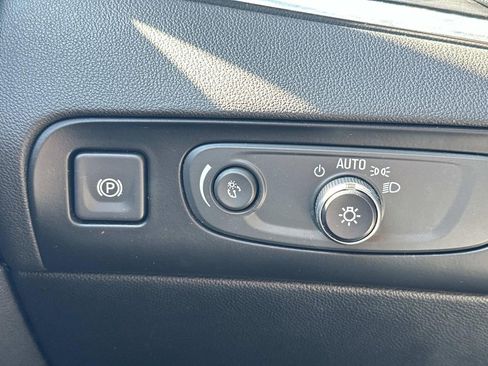 Used 2019 Buick Enclave Essence w/ Trailering Package, 5000 lbs. AWD/4WD image 28