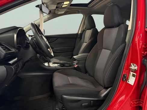 Used 2022 Subaru Crosstrek 2.0i Premium w/ Moonroof Package image 17