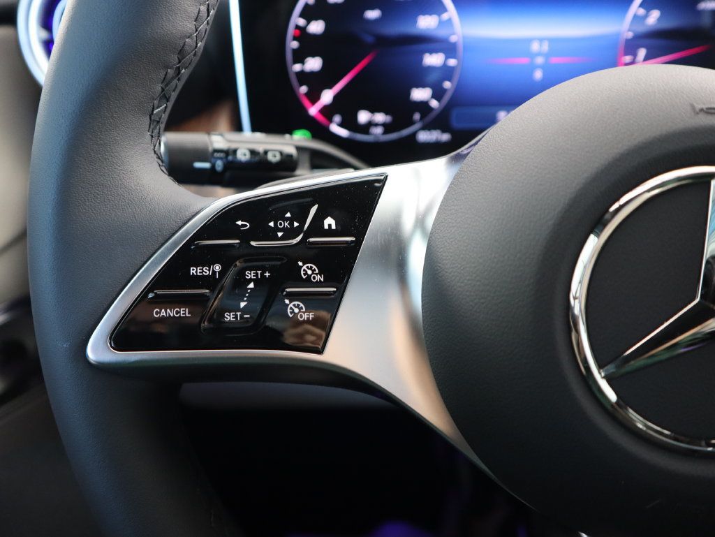 Certified 2026 Mercedes-Benz GLC 300 image 12