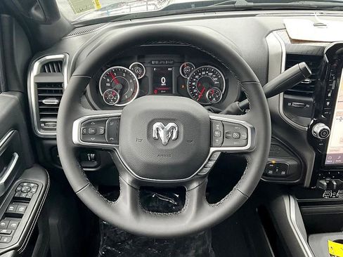 New 2026 RAM 2500 Big Horn AWD/4WD image 31