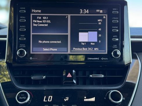Used 2020 Toyota Corolla SE w/ SE Preferred Package FWD image 17