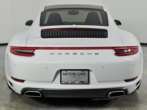 Used 2017 Porsche 911 Carrera 4 AWD/4WD image 9