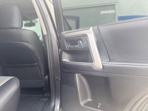 Used 2018 Toyota 4Runner SR5 image 43