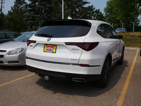 Used 2023 Acura MDX A-Spec AWD/4WD image 5