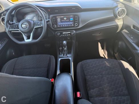 Used 2021 Nissan Kicks SV FWD image 14