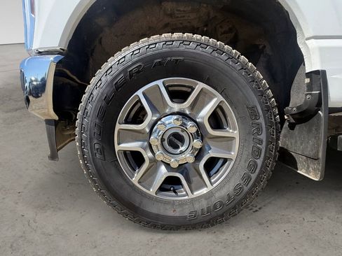 Certified 2025 Ford F350 Lariat w/ FX4 Off-Road Package AWD/4WD image 10