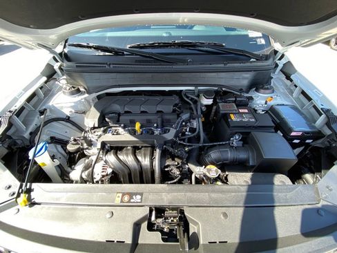 New 2026 Hyundai Venue SE FWD image 31