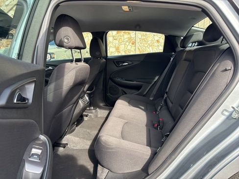 Used 2023 Chevrolet Malibu LT FWD image 37