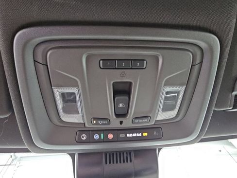 Certified 2024 Chevrolet Silverado 1500 LTZ AWD/4WD image 25