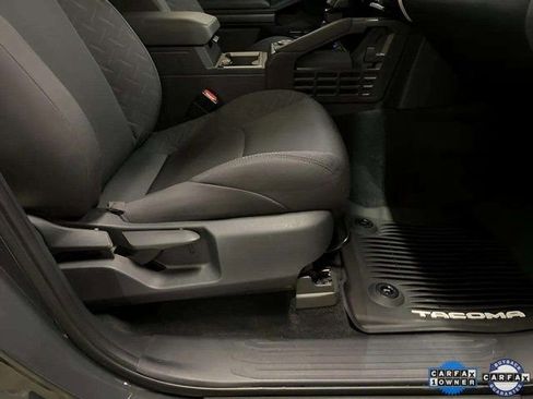 Used 2025 Toyota Tacoma SR5 image 73