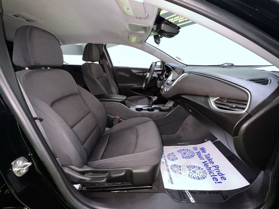 Used 2023 Chevrolet Malibu LT FWD image 28