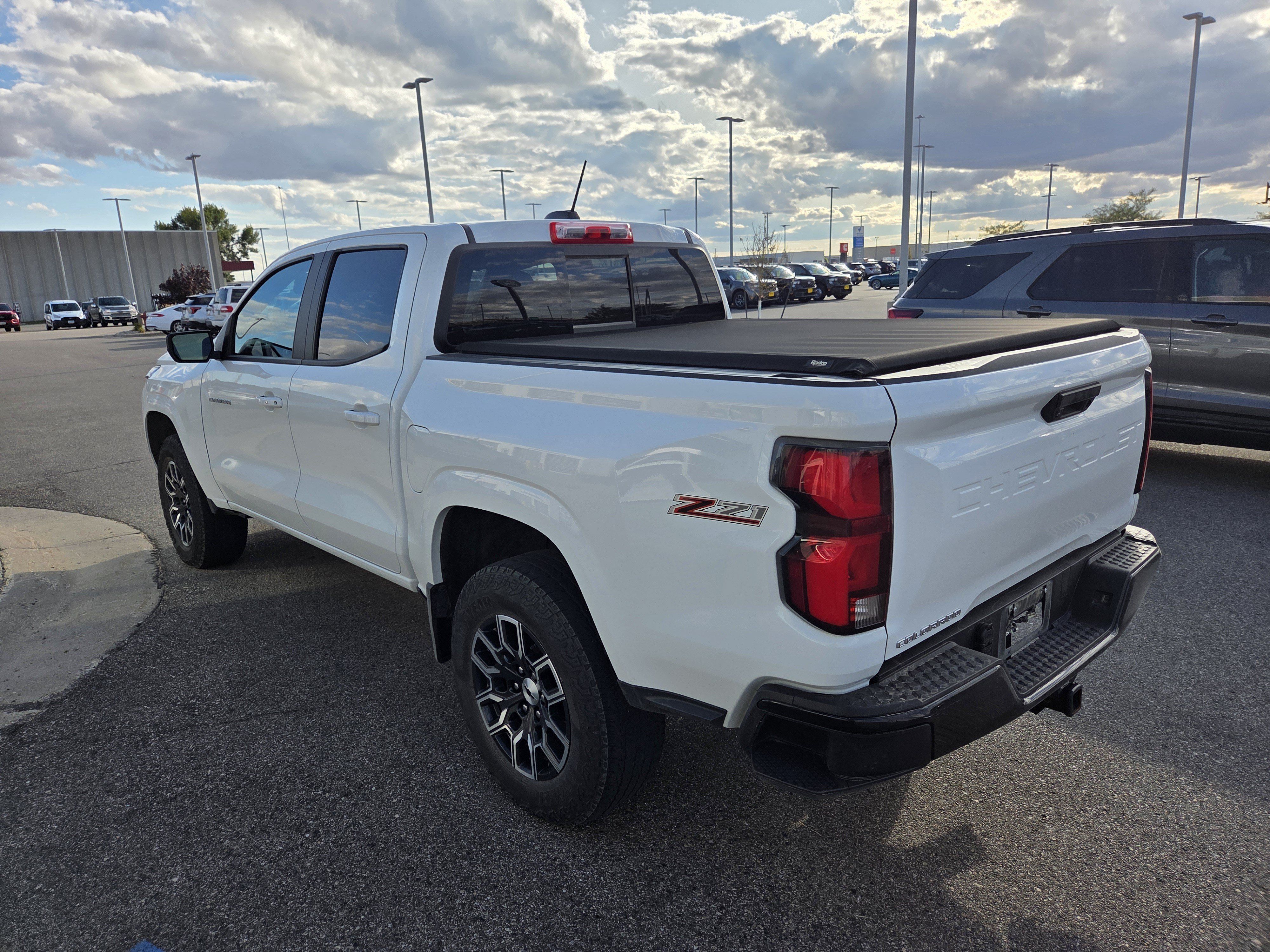Used 2023 Chevrolet Colorado Z71 w/ Z71 Convenience Package 2 AWD/4WD image 4