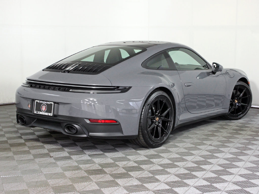 Certified 2025 Porsche 911 Carrera RWD image 7