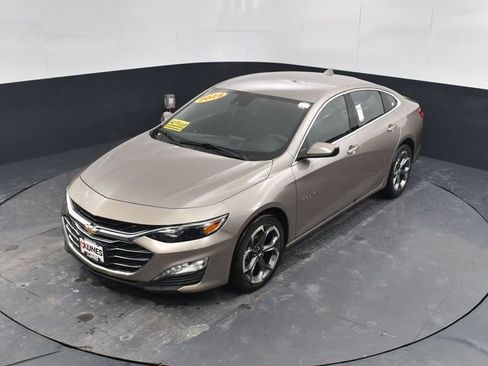 Used 2024 Chevrolet Malibu LT image 38