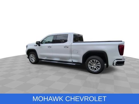 Used 2024 GMC Sierra 1500 Denali w/ Technology Package AWD/4WD image 7