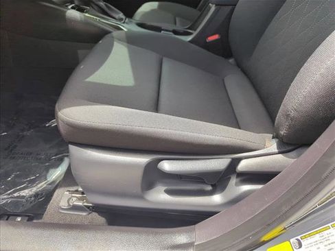 Certified 2025 Toyota Corolla LE FWD image 14