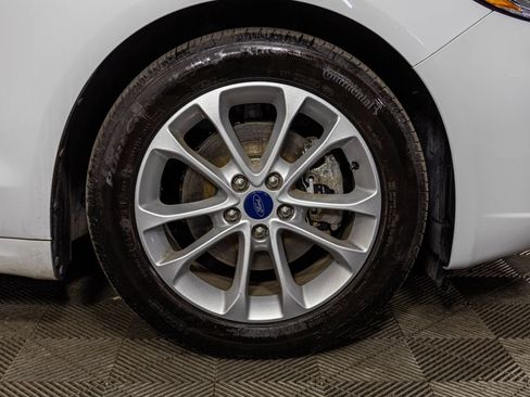 Used 2020 Ford Fusion SE FWD image 48