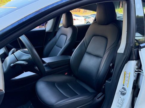 Used 2021 Tesla Model 3 Standard Range Plus image 25