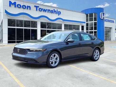 Used 2025 Honda Accord LX image 2