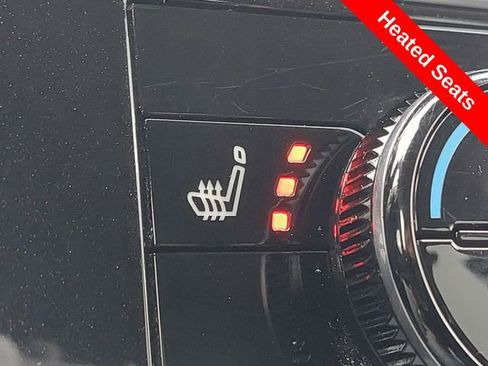 Used 2024 Nissan Pathfinder SV FWD image 6