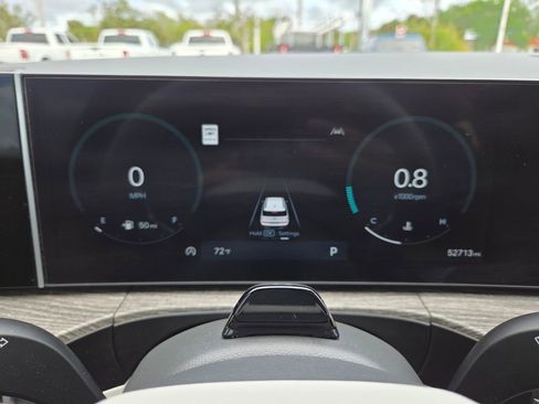 Used 2024 Hyundai Santa Fe Limited image 32