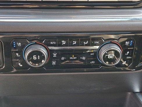 Used 2023 Chevrolet Silverado 1500 High Country w/ Technology Package image 15