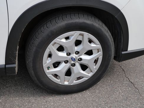 Used 2020 Subaru Forester w/ Alloy Wheel Package AWD/4WD image 15