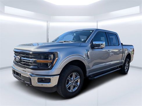 Used 2024 Ford F150 XLT w/ Equipment Group 302A MID image 7