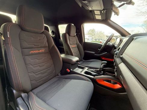 Used 2024 Nissan Frontier PRO-4X w/ Off-Road Protection Package image 35