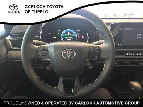 Used 2025 Toyota Camry SE w/ Convenience Package FWD image 24