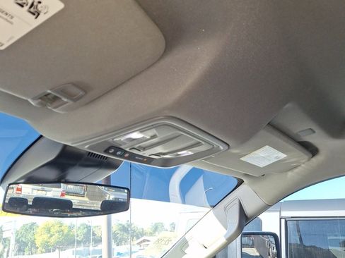 Used 2024 Chevrolet Silverado 2500 LT image 12