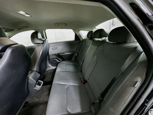 Used 2025 Kia K4 FWD image 26