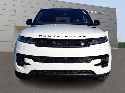 Used 2024 Land Rover Range Rover Sport SE image 8