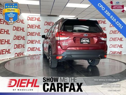Used 2024 Subaru Forester Premium AWD/4WD image 5