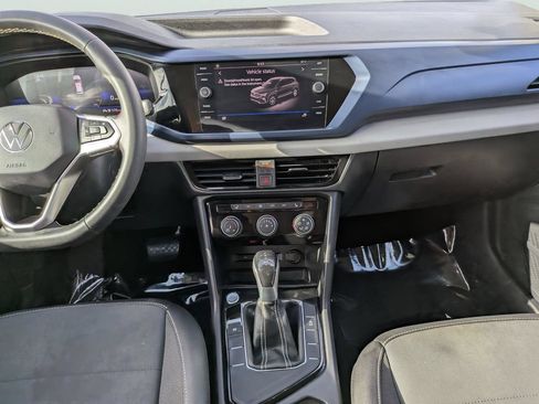 Certified 2023 Volkswagen Taos SE w/ Black Wheel Package FWD image 13