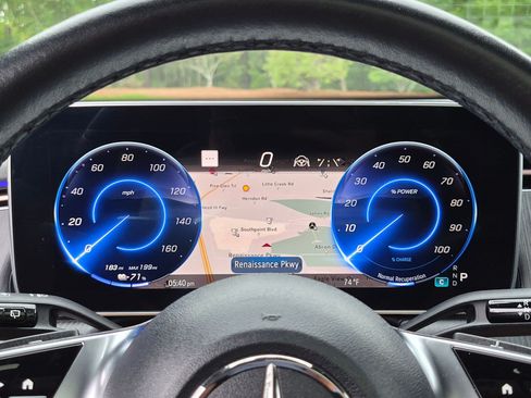 Certified 2023 Mercedes-Benz EQE 350+ SUV image 21