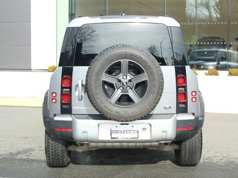 Used 2023 Land Rover Defender 110 image 7