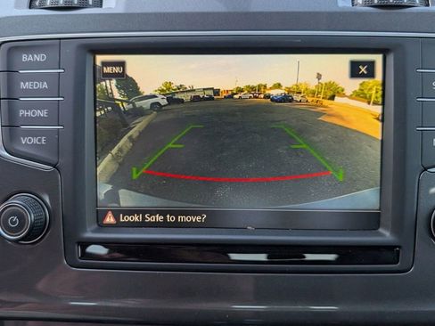 Used 2017 Volkswagen Golf Alltrack SE image 24