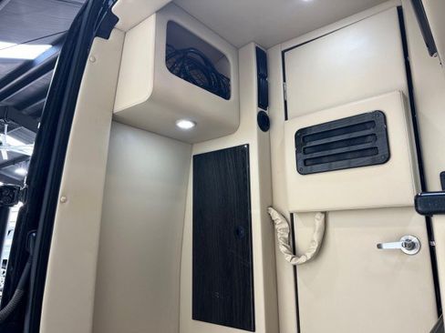 Used 2023 Mercedes-Benz Sprinter 3500 image 24