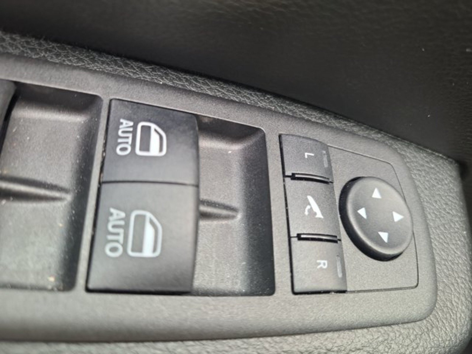 Used 2023 RAM 1500 Big Horn AWD/4WD image 25