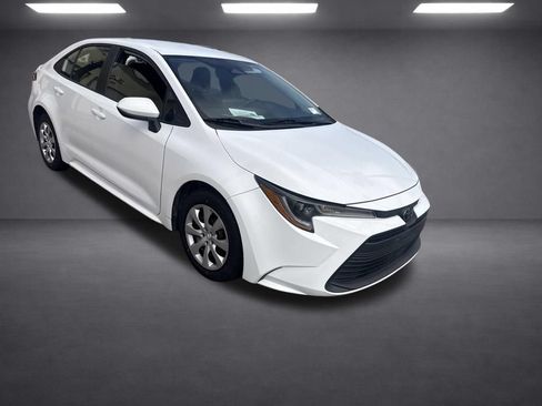 Used 2024 Toyota Corolla LE FWD image 13