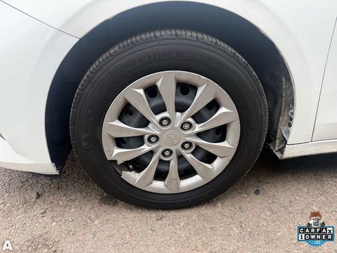 Used 2023 Kia Forte LX image 6