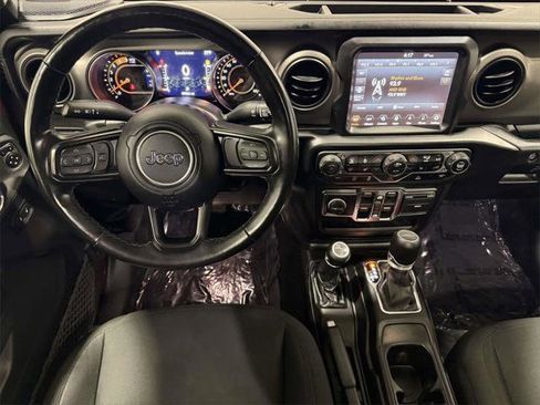 Certified 2022 Jeep Gladiator Willys image 15